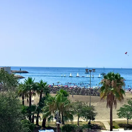 Vistas Al Mar Junto Puerto Marina 公寓 贝纳尔马德纳