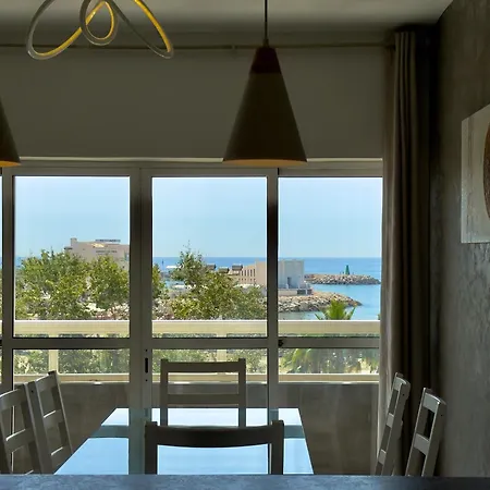 Vistas Al Mar Junto Puerto Marina 贝纳尔马德纳